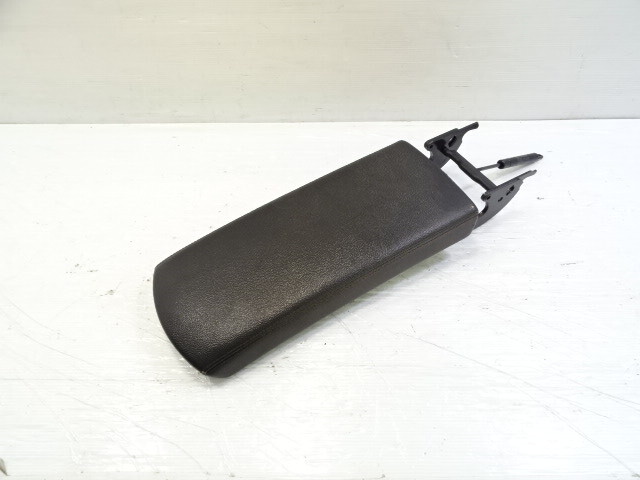 03 Mercedes R230 SL500 armrest, center console lid, black