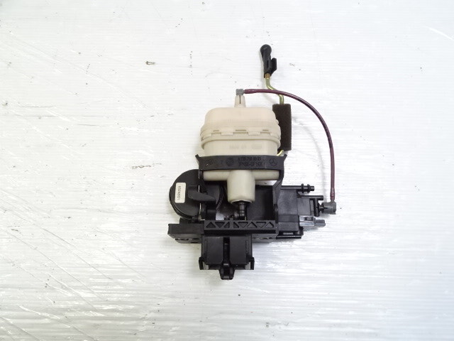03 Mercedes R230 SL500 actuator, trunk lid lock latch, 2307500085 For Parts