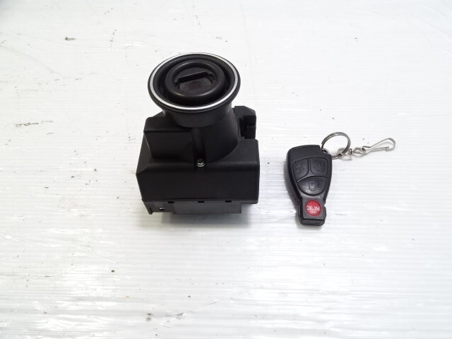 03 Mercedes R230 SL500 switch, ignition module 2305450708 w/key