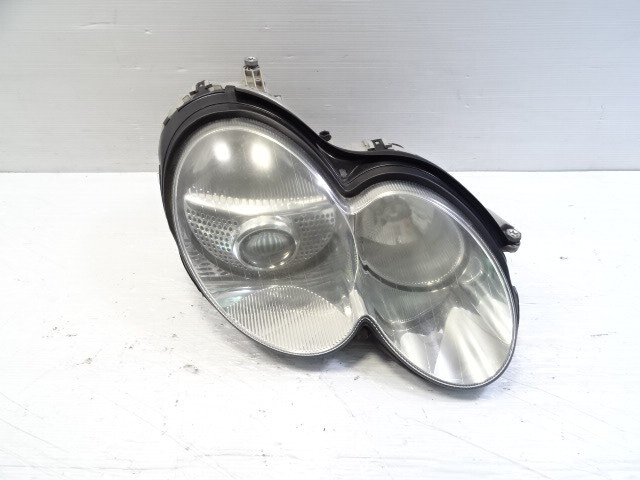 03 Mercedes R230 SL500 lamp, headlight, right, xenon, 2308207061 03-06
