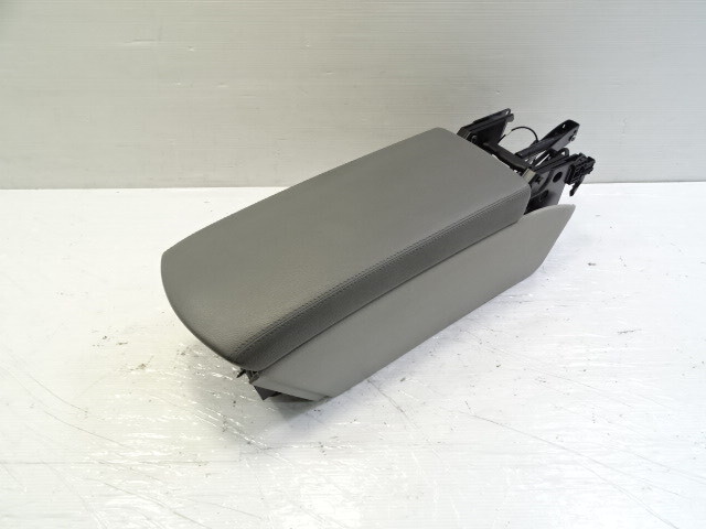 04 Mercedes R230 SL500 center console armrest storage, 2306800050, alpaca gray