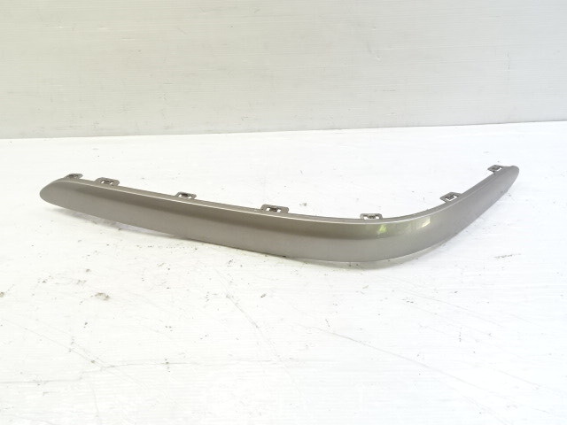 04 Mercedes R230 SL500 trim, bumper moulding right rear 2308850421