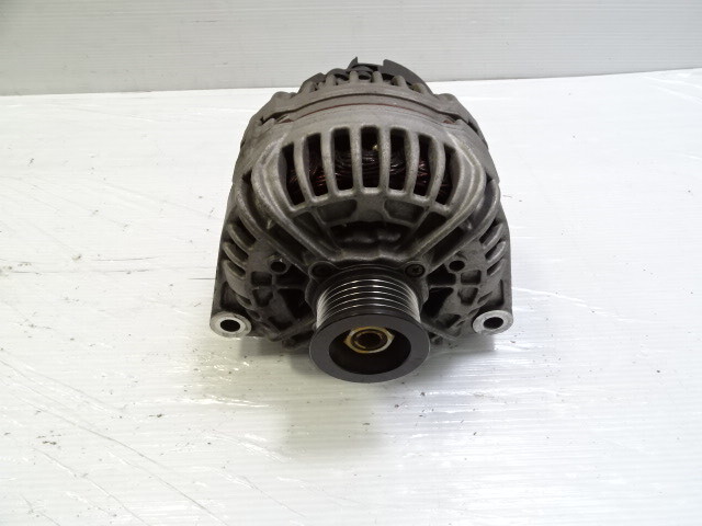 04 Mercedes R230 SL500 alternator, BOSCH, 0121541302