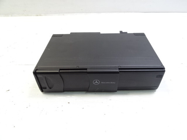04 Mercedes R230 SL500 CD changer, 2038209089, SL600 SL65