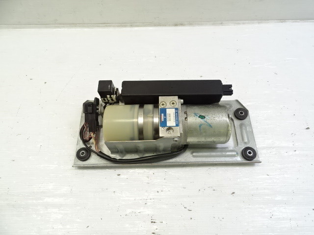 04 Mercedes R230 SL55 pump motor, for convertible hard top, 2308000030