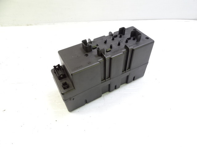 FOR PARTS 04 Mercedes R230 SL55 vacuum pump, central locking 2308000048