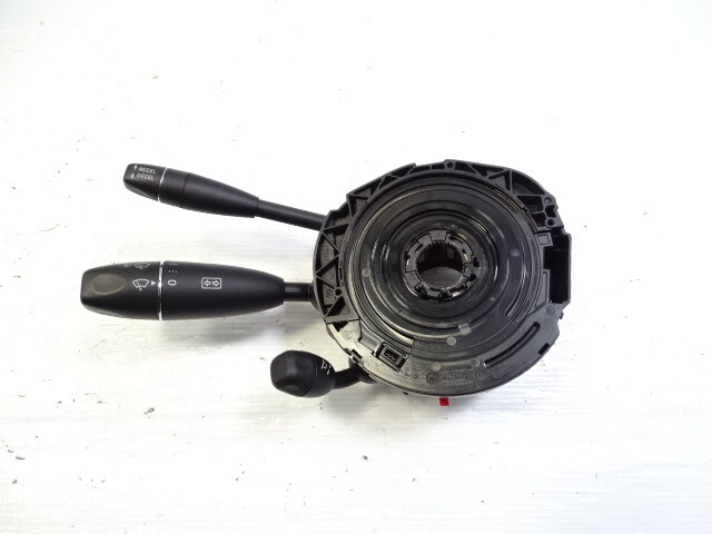 12 Mercedes W204 C63 switch, turn signal/wiper, clockspring 2129004703 black