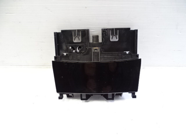 12 Mercedes W204 C63 ashtray center console, 2048100079 black