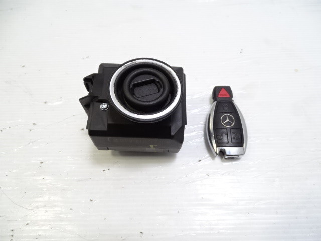 12 Mercedes W204 C63 switch, ignition w/key 2079052900