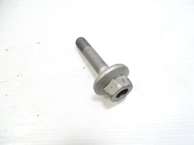 12 Mercedes W204 C63 bolt crankshaft pulley M156