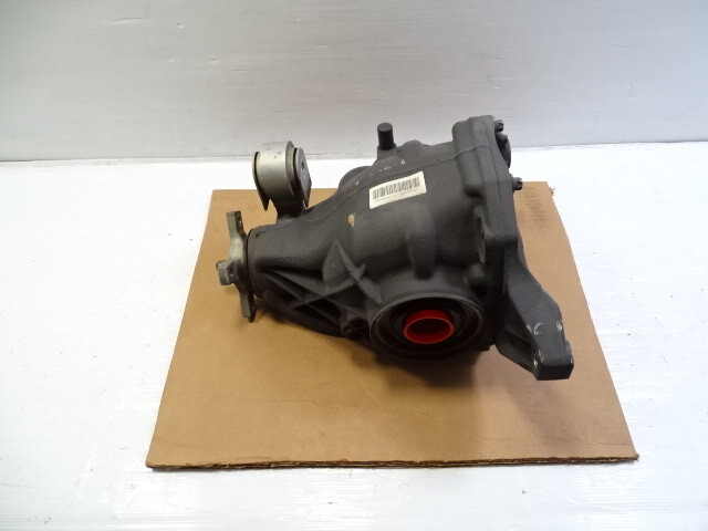 12 Mercedes W204 C63 differential, rear, 2043508414 2.82 ratio