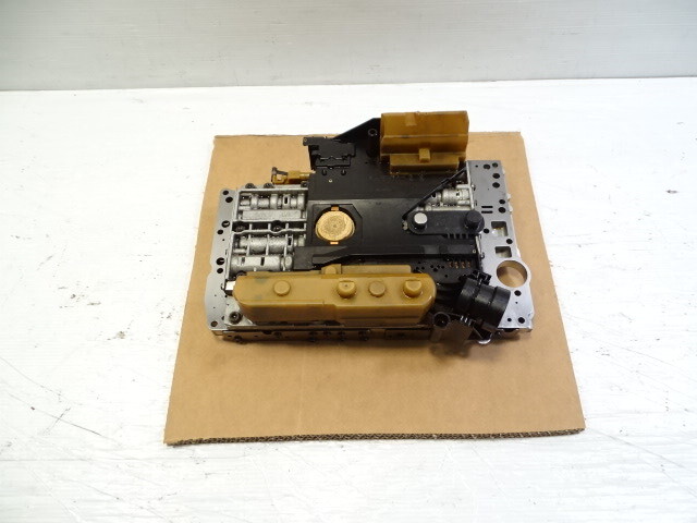 03 Mercedes R230 SL500 valve body with solenoids 722.6 2112770101