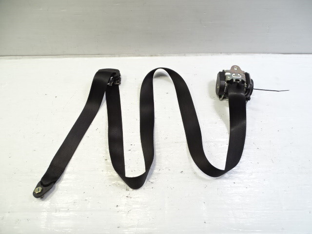 01 Mercedes R170 SLK320 seat belt, left front, black 1708600585