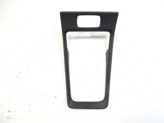 87 Porsche 928 S4 trim, center console, 9285520470770 black