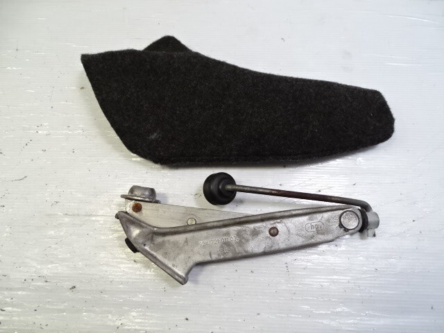 87 Porsche 928 S4 tire jack, 92872101103