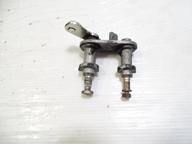 87 Porsche 928 S4 windshield wiper linkage rear, 92862830903