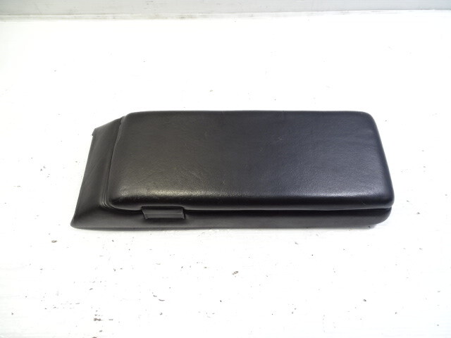 87 Porsche 928 S4 center console armrest storage, 92852206150 black