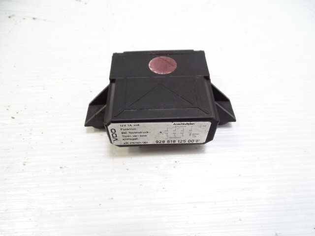 87 Porsche 928 S4 module, central locking, 92861812500