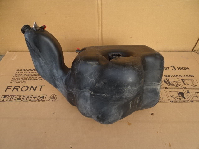 87 Porsche 928 S4 fuel tank, 92820100308 92820100305