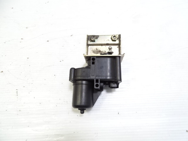 87 Porsche 928 S4 hatch lid release actuator motor, 92862440702