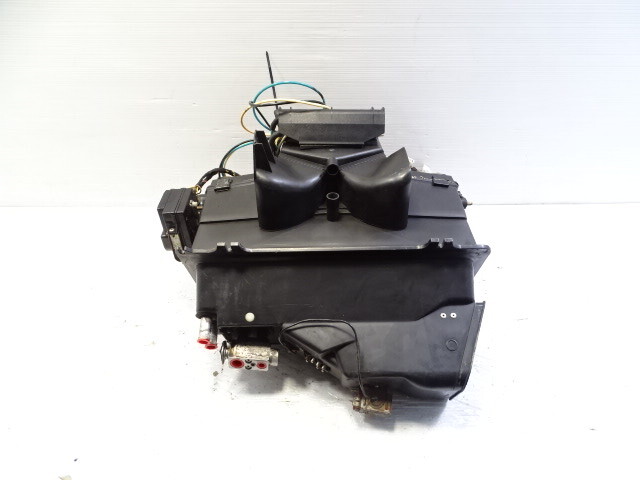 87 Porsche 928 S4 AC evaporator heater core box assembly, 92857303608