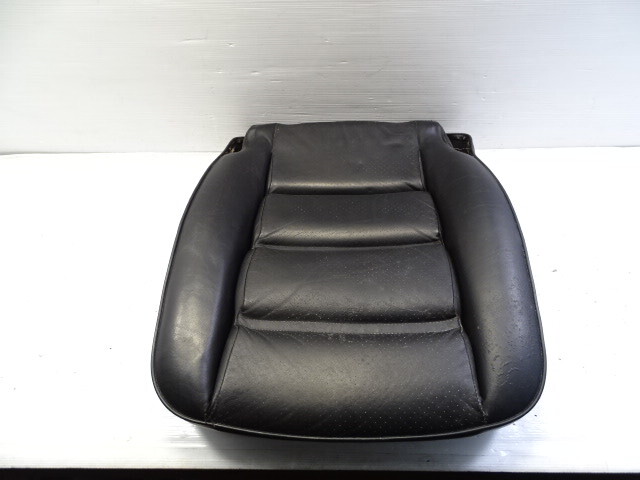 87 Porsche 928 S4 seat cushion bottom, right front black