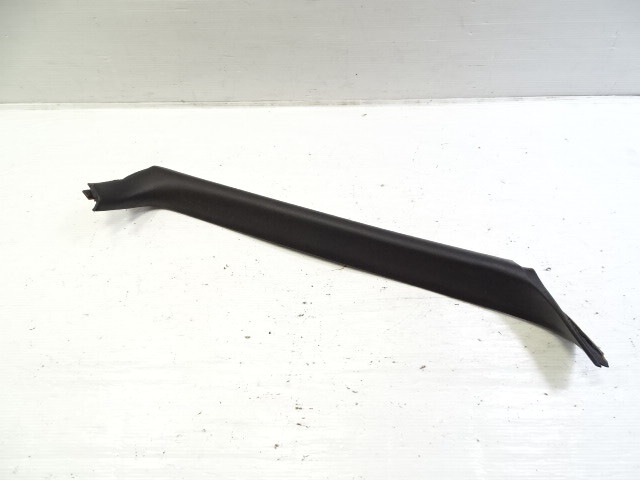 87 Porsche 928 S4 trim, A-pillar, interior right, 92855507402 black
