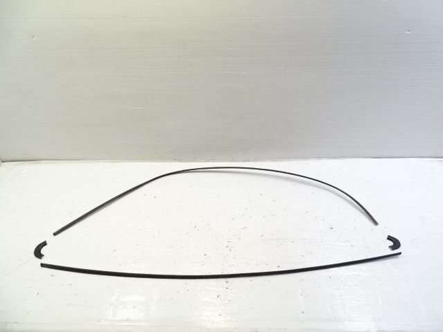 87 Porsche 928 S4 trim set, exterior window quarter surround trim, right 92854342010 92854341710 92854341304