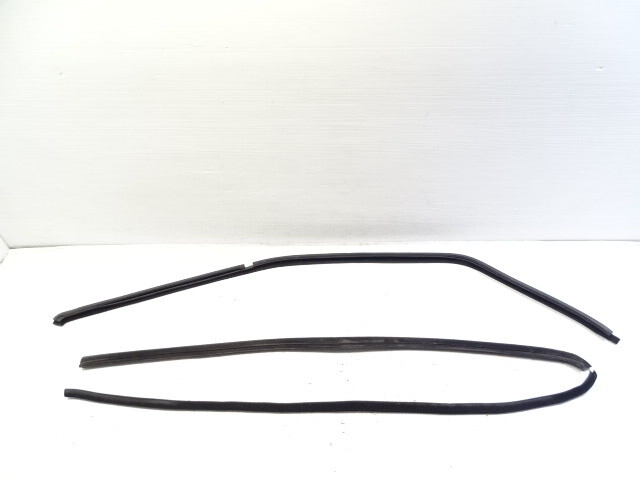 87 Porsche 928 S4 seal weatherstrip outer window scraper left door, 92853731903 	9285373210 92853732303