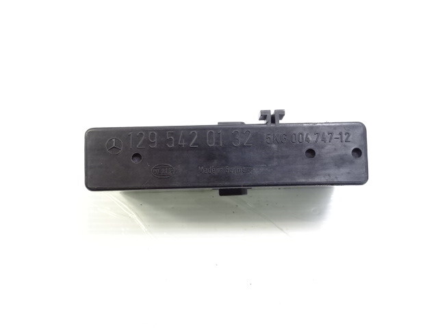 90 Mercedes R129 300SL module light control realy 1295400132