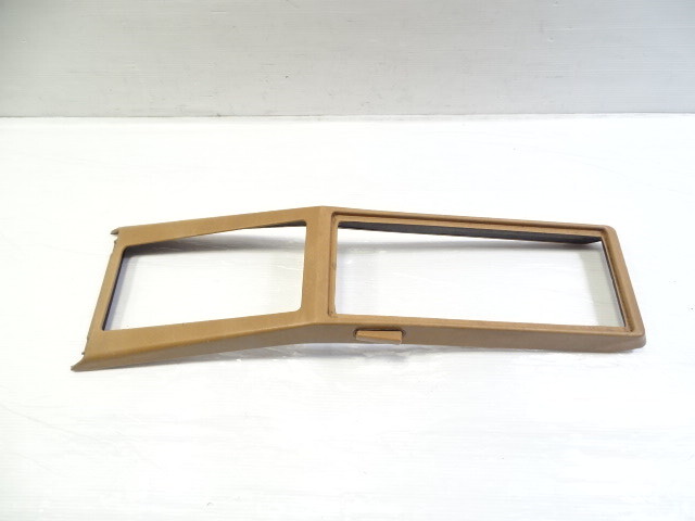 90 Mercedes R129 300SL trim, on center console, palomino