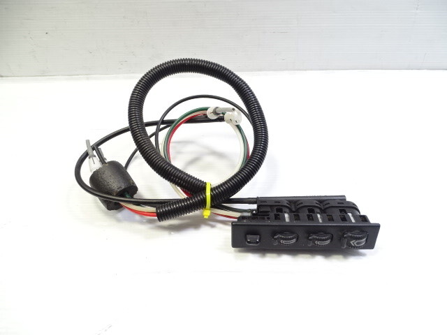 96 Mercedes R129 SL320 switch seat vacuum valve, right 1298002978