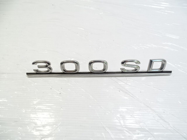 80 Mercedes W116 300SD emblem, on trunk 300SD 1168171715