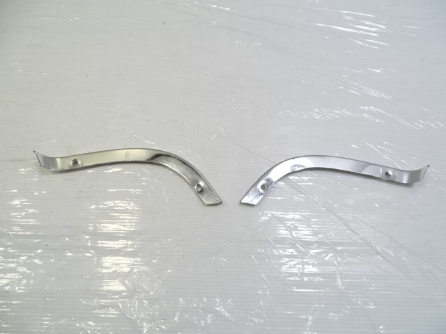 80 Mercedes W116 300SD trim set, headlight eyebrow, left/right, chrome