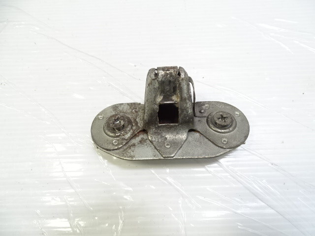 80 Mercedes W116 300SD lock, striker trunk latch, lid