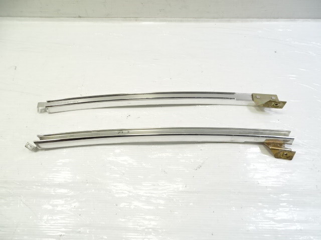 80 Mercedes W116 300SD moulding set, chrome window channel rear left/right