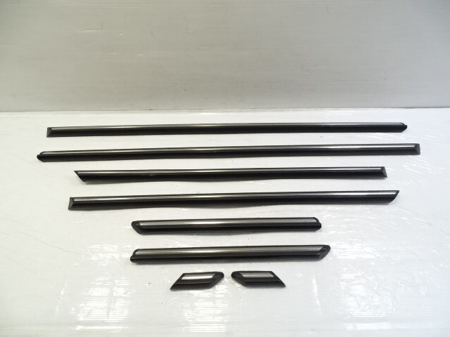 80 Mercedes W116 300SD trim set, exterior, door fender quarter protective moulding