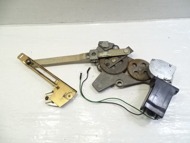 80 Mercedes W116 300SD window motor and regulator, right front, 0130820076 1167201246