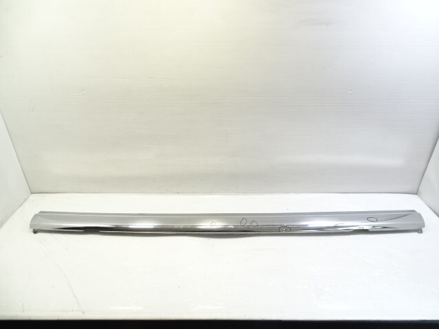 80 Mercedes W116 300SD trim, rear bumper chrome