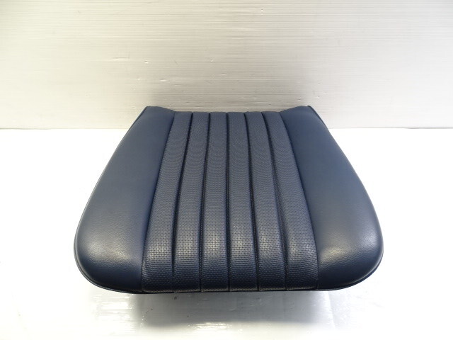 80 Mercedes W116 300SD seat cushion bottom, right front, blue