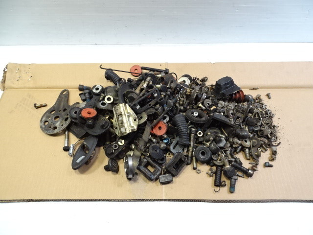 80 Mercedes W116 300SD nuts, bolts and hardware