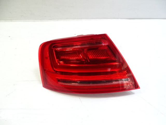 11 Audi A8 D4 Light Lamp, Taillight Brake Outer Left Rear 4H0945095A