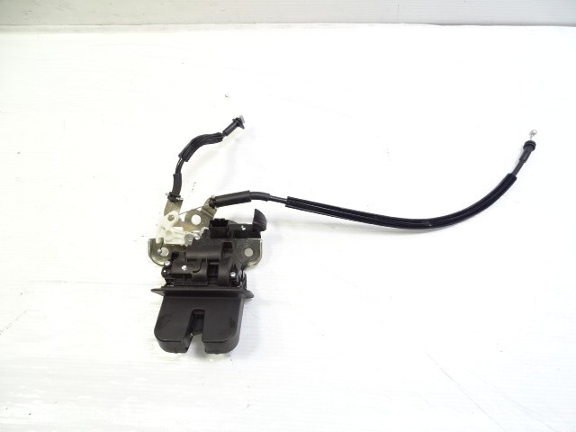 11 Audi A8 D4 trunk lid latch actuator, 4H0827505
