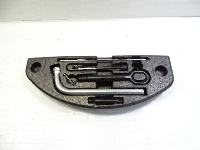 11 Audi A8 D4 tool kit, 4h0805615