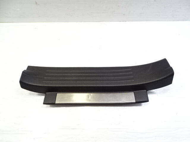 10 Lexus GX460 trim, door step sill plate,  left rear 67940-60040 black