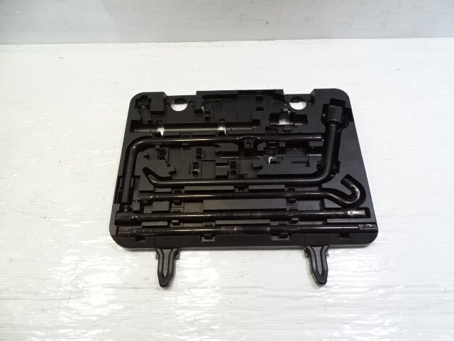 10 Lexus GX460 tool kit