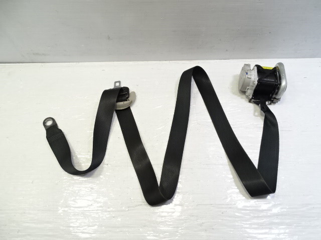 10 Lexus GX460 seat belt, left front, black