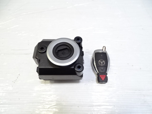 2015 Mercedes W463 G63 ignition switch w/key 1669055100