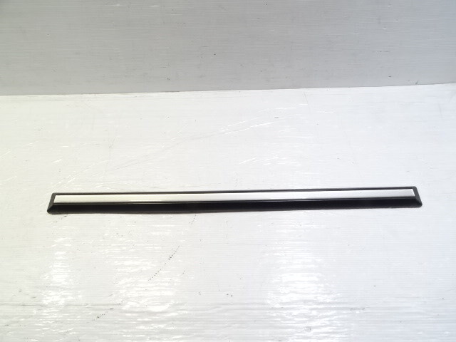 2015 Mercedes W463 G63 trim, moulding, door, right front ledge