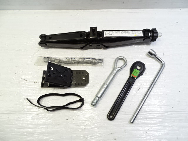 14 Mercedes X166 GL450 tire jack, w/tools, 1645800218